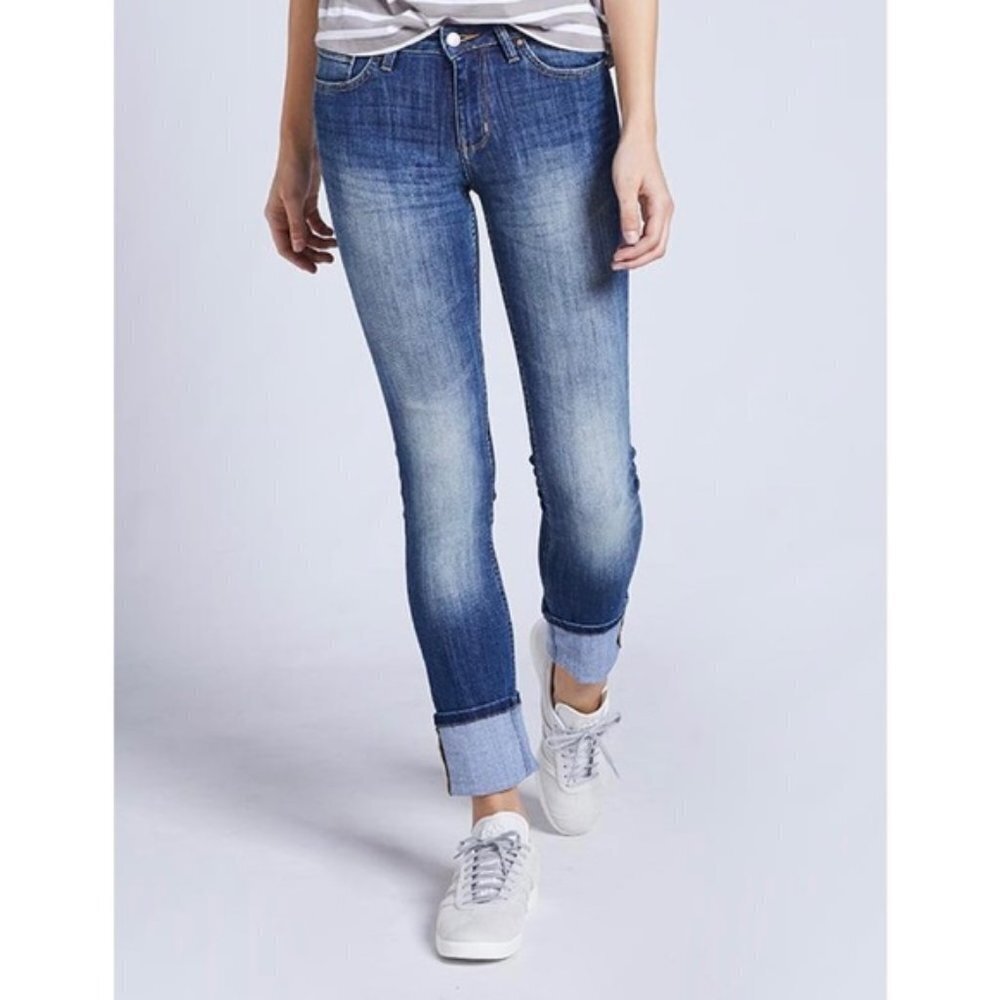 Duer Dish Denim Elora Straight and Narrow jeans. W 28/ L 32